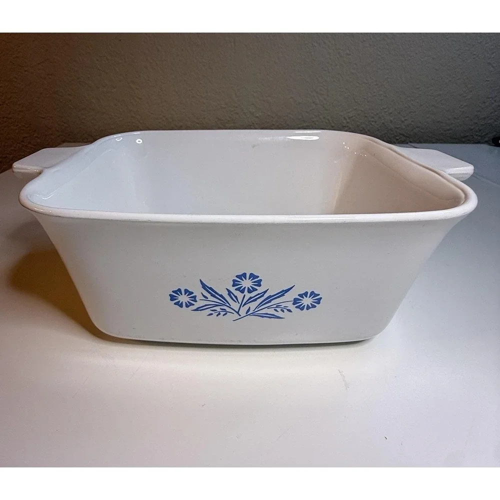 Vintage Corning Ware Blue Cornflower P-4-B 1 1/2 qt. Baking Dish - No Lid‎